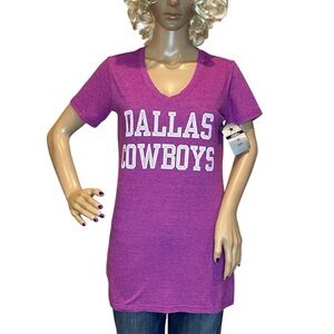 Cowboys Her Style NFL "Dallas Cowboys" V-Neckline Tee Shirt Magenta Sz Large NWT
